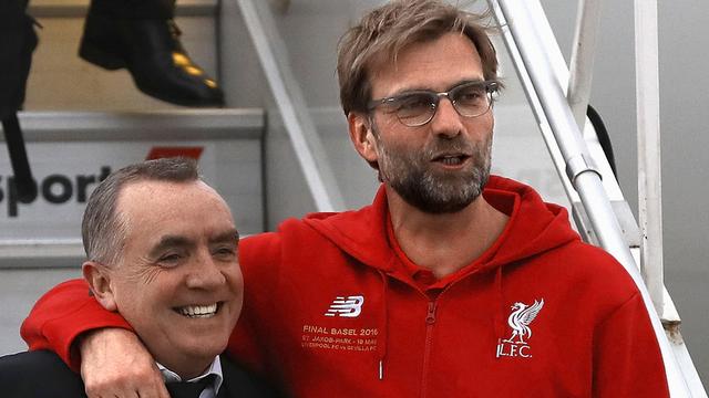 Le pétillant Jürgen Klopp (à droite) est en pleine forme, comme d'habitude ou presque. [Matthew Lewis]