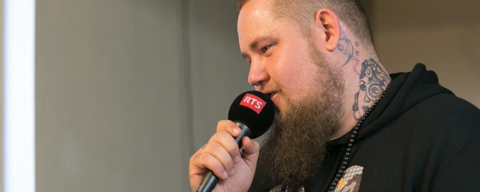 Rory Graham de Rag'n'Bone Man, chanteur et musicien anglais. [RTS - Jérôme Genet]