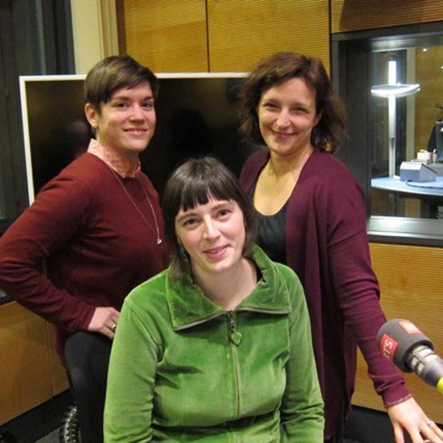 L'ensemble vocal "The Postiche": Stéphanie Mango, Joséphine Maillefer et Virginie Robineau. [RTS - Jean-Pierre Amann]