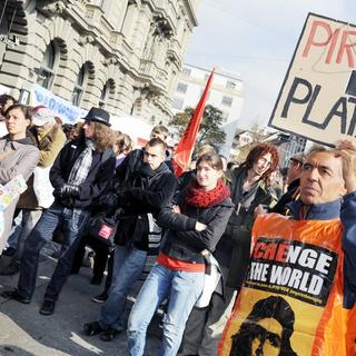 En 2011, le mouvement des Indignés s'était déjà emparé de la Paradeplatz. [Keystone - Walter Bieri]