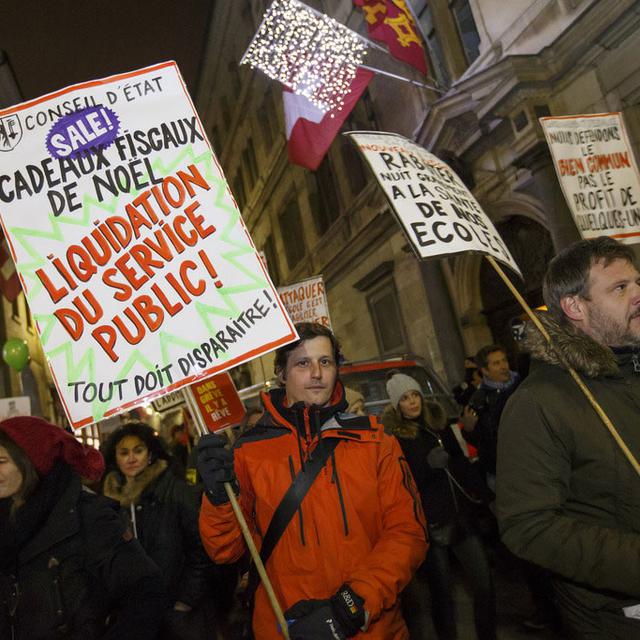 Grève de la fonction publique, le 15 décembre 2015 à Genève. [Salvatore Di Nolfi]
