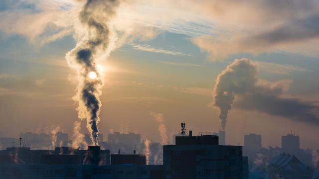 Les causes et mécanismes qui ont conduit l’humanité à cette "toute puissance" délétère qui pourrait bien la menacer aujourd’hui. [Fotolia - Kristo]