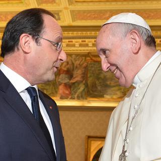 François Hollande rencontre ce mercredi le pape François au Vatican pour une seconde audience privée depuis son élection en 2012. [Keystone - Gabriel Bouys]