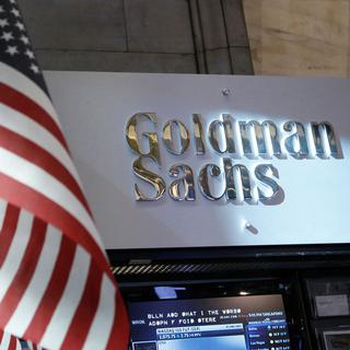 Des salariés de la banque d'affaires Goldman Sachs sont sur la sellette. [Reuters - Brendan McDermid]