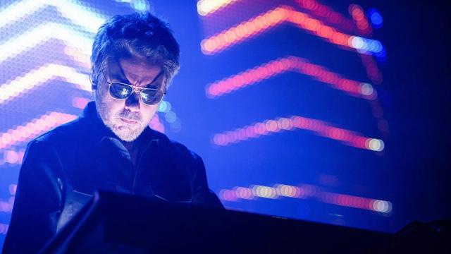 Jean-Michel Jarre sur la scène de l'Auditorium Stravinski au Montreux Jazz Festival. [Keystone - Manuel Lopez]