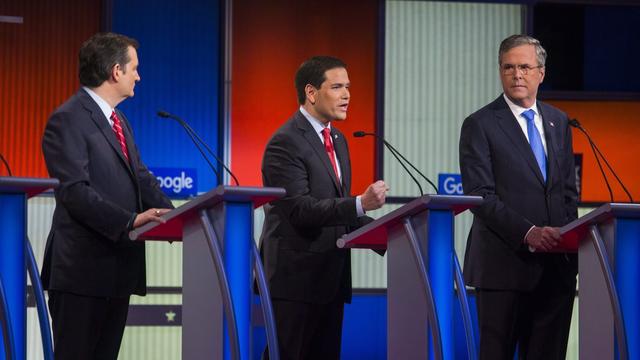 Ted Cruz, Marco Rubio et Jeb Bush lors du dernier débat des candidats républicains en vue de la présidentielle américaine en novembre. [EPA/JIM LO SCALZO]