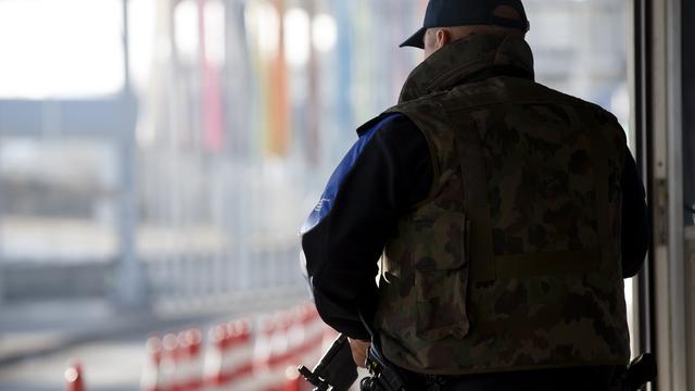 Le niveau d'alerte terroriste a été augmenté pendant plusieurs semaines à Genève fin 2015. [Keystone - Salvatore Di Nolfi]
