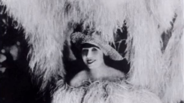 Mistinguett à Paris en 1925. [RTS]