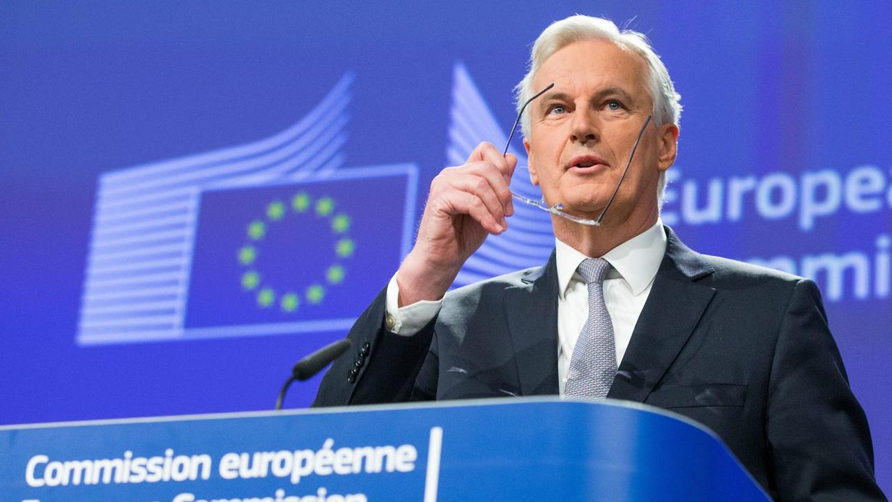 Le négociateur en chef de la Commission européenne Michel Barnier, lors de sa première conférence de presse à Bruxelles. [Keystone - Stéphanie lecocq]