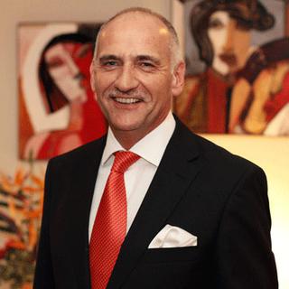 L'ambassadeur de Suisse au Brésil André Regli. [www.sociedadehelvetia.com.br]
