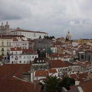 Vue du quartier populaire le plus emblématique du vieux Lisbonne, Alfama.