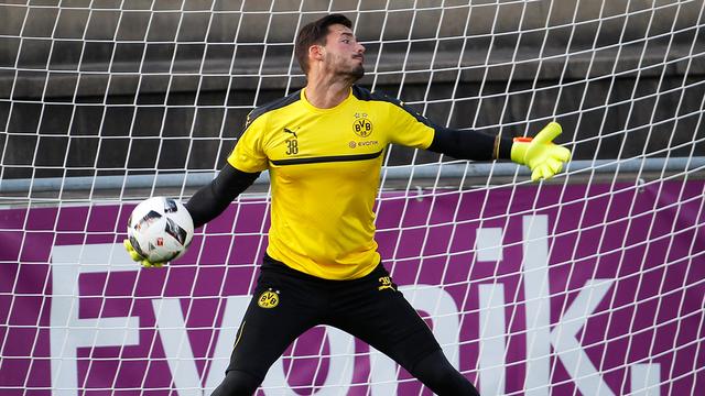 Roman Bürki sera éloigné des pelouses pour une longue durée. [Eddy Risch]