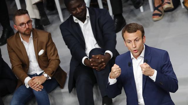 Le ministre français de l'Economie Emmanuel Macron a renforcé mardi soir les spéculations sur ses ambitions présidentielles.