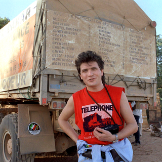 Daniel Balavoine photographié sur le Dakar quelques jours avant son décès, le 8 janvier 1986. [AFP - Daniel Janin/Dominique Faget]