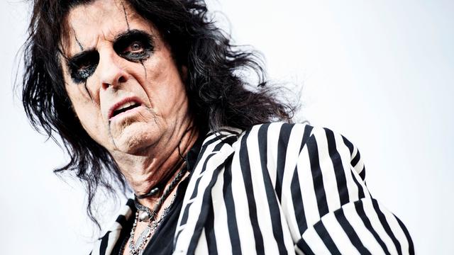 Le chanteur Alice Cooper lors d'un concert à Copenhague, au Danemark, le 23 juin 2016. [Reuters - Scanpix Denmark/Mathias Loevgreen Bojesen]