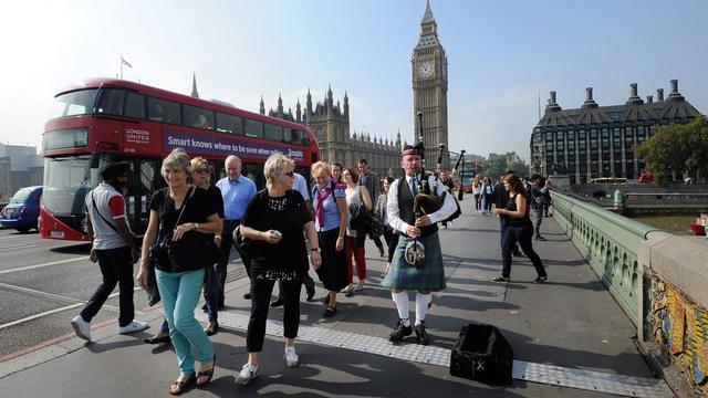 En plus de ces quatre scrutins, 124 conseils municipaux en Angleterre seront renouvelés au cours de cette journée.