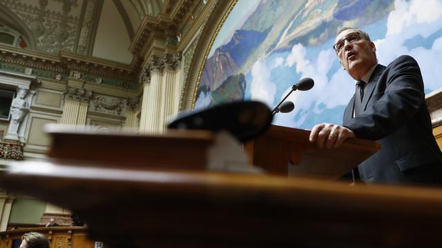 Le conseiller fédéral Guy Parmelin lors d'une intervention au Parlement (image d'illustration). [keystone - Peter Klaunzer]