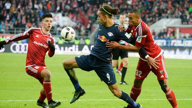 Yussuf Poulsen et le RB Leipzig ont finalement chuté à Ingolstadt, lanterne rouge au coup d'envoi. [Armin Weigel]