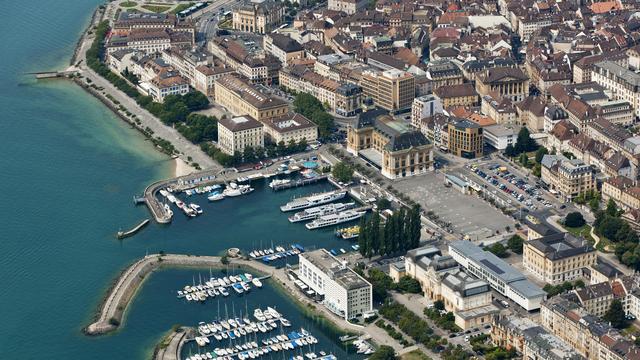 Vue sur le centre de Neuchâtel. [keystone - Alessandro Della Bella]