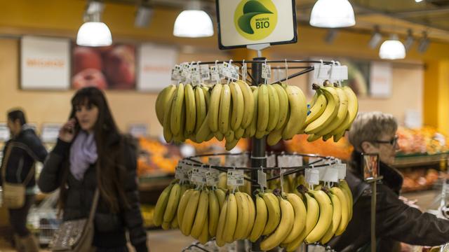 Les bananes arrivent en tête des fruits bio consommés en Suisse. [Gaetan Bally]