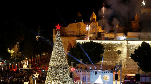 Bethléem se prépare aux célébrations de Noël. [reuters - Mussa Qawasma]