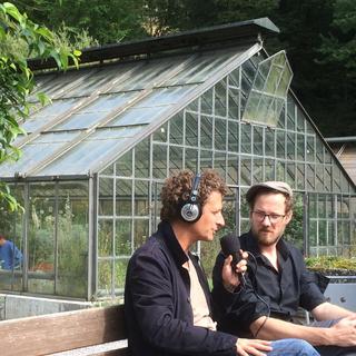 Yves Bron avec le pianiste de jazz Stefan Aeby. [RTS - Yves Bron]