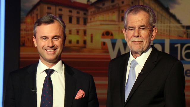 Norbert Hofer et Alexander Van der Bellen, les deux candidats à la présidentielle autrichienne, étaient au coude à coude selon les projections à la fermeture des bureaux de vote. [AP/Ronald Zak]