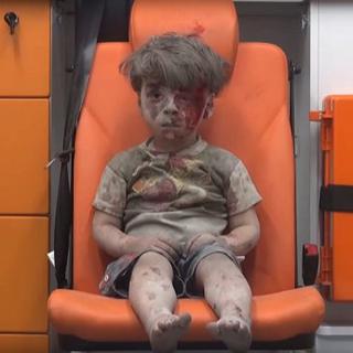 L'image a été extraite d'une vidéo envoyée par un groupe d'opposants syriens tournée à Alep le 17 août. [AFP]