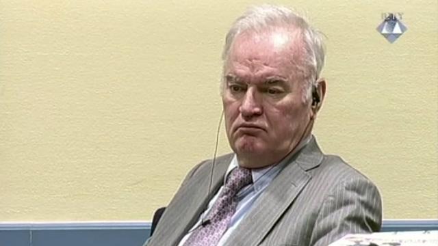 Le procureur du TPI a requis la perpétuité contre l'ancien chef militaire des Serbes de Bosnie Ratko Mladic. [ICTY Video/AP/Keystone]