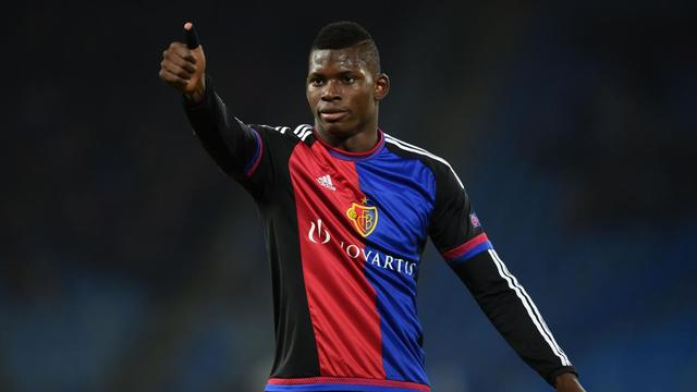 Breel Embolo pourrait bien ne plus porter le maillot de Bâle à la reprise. [Melanie Duchene]