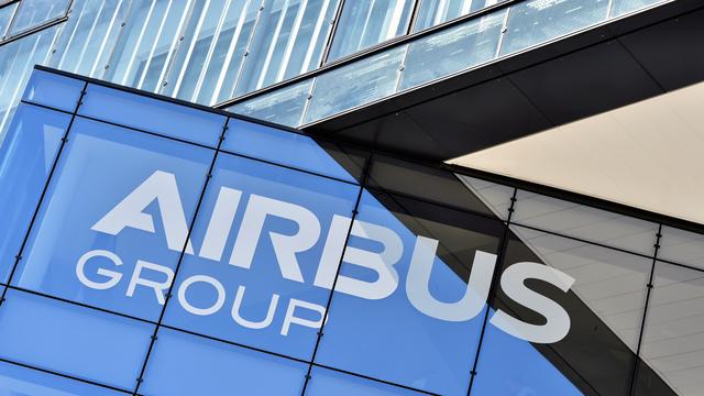 Le logo du groupe Airbus photographié en juin 2016 à l'entrée de ses locaux de Toulouse (sud de la France). [AFP - Rémy Gabalda]