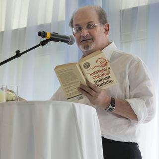 Salman Rushdie en 2013 à Loèche-les-Bains. [Anthony Anex]