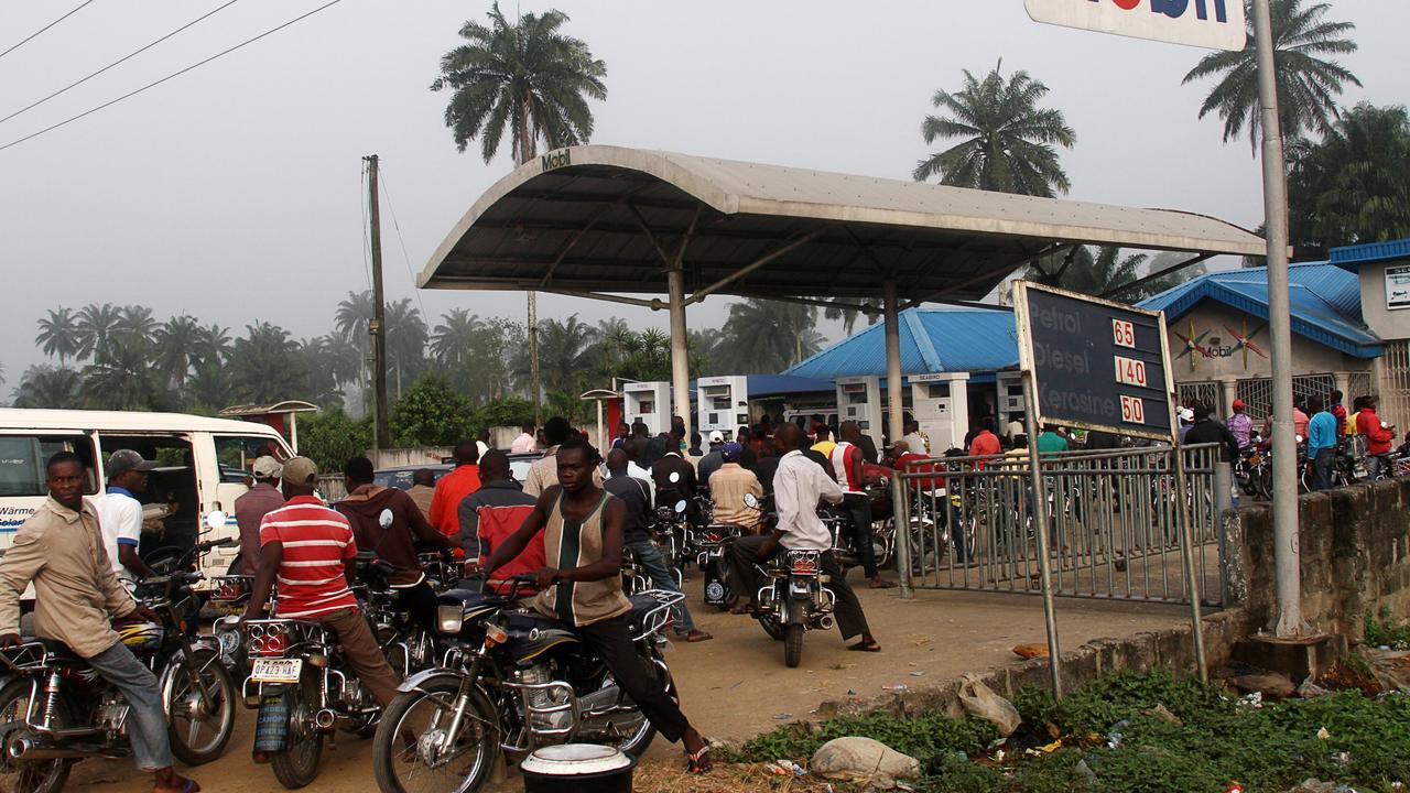 Station d'essence à Ahaoda, dans le delta du Niger (image d'illustration). [REUTERS - Akintunde Akinleye]