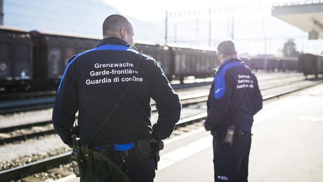 La Suisse s'attend à un afflux de migrants depuis l'Autriche, via la gare de Buchs (SG). [Keystone - Gian Ehrenzeller]