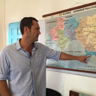 Jérôme Mouton, coordinateur national pour Médecins sans frontières en Guinée durant toute la crise, pointe la région de départ de l’épidémie d'Ebola. [RTS - Virginie Matter]