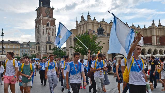 Des foules de jeunes catholiques envahissent Cracovie. [afp - Artur Widak/NurPhoto]