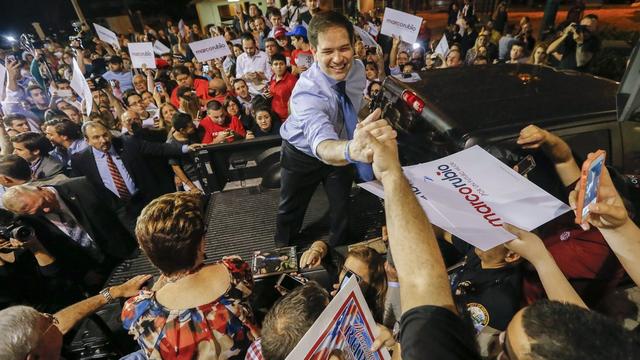 Le candidat à la primaire républicaine Marco Rubio tient un meeting dans son quartier d'enfance à Miami le 14 mars 2016. [EPA / Keystone - Erik S. Lesser]