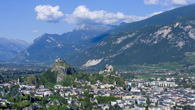 La ville de Sion et le Valais central. [Keystone - Gaëtan Bally]