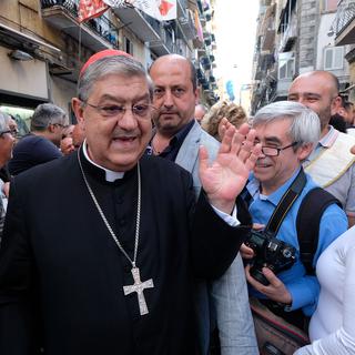 Crescenzio Sepe, archêque de Naples, participe à la manifestation contre la Camorra le 31 mai 2016. [AFP - Mario Laporta]