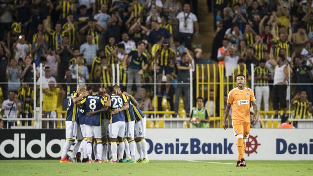 GC a coulé dans le volcan du stade Sükrü Saracoglu à Istanbul. [Keystone - Gian Ehrenzeller]