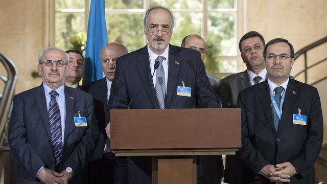 L'ambassadeur de Syrie aux Nations unies Bachar Djaafari et des représentants du régime syrien. [Martial Trezzini]