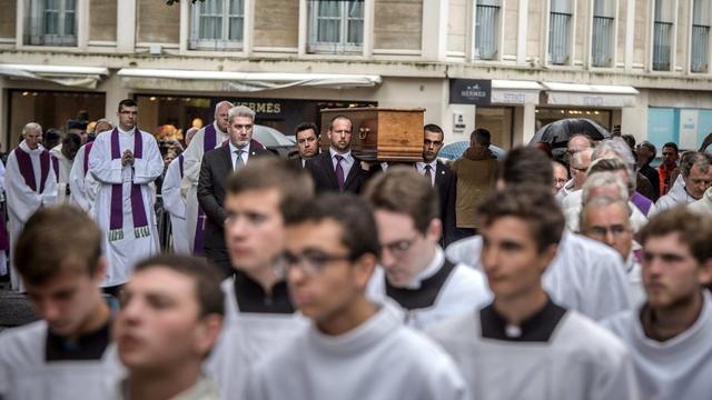 Obsèques du prêtre français assassiné sous haute sécurité à Rouen. [Keystone - EPA/CHRISTOPHE PETIT TESSON]