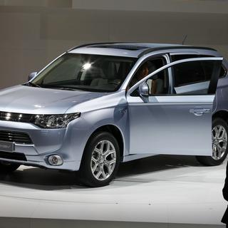 Le 4x4 Mitsubishi Outlander PHEV avait été présenté à Paris en 2012. [Michel Euler]