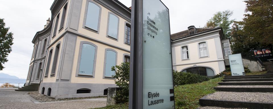 Une vue extérieure du Musée de la photographie de l'Elysée, à Lausanne, 19 octobre 2016. [Keystone - Jean-Christophe Bott]