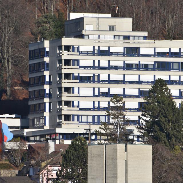 L'hôpital du Jura bernois à Moutier. [RTS - Gaël Klein]