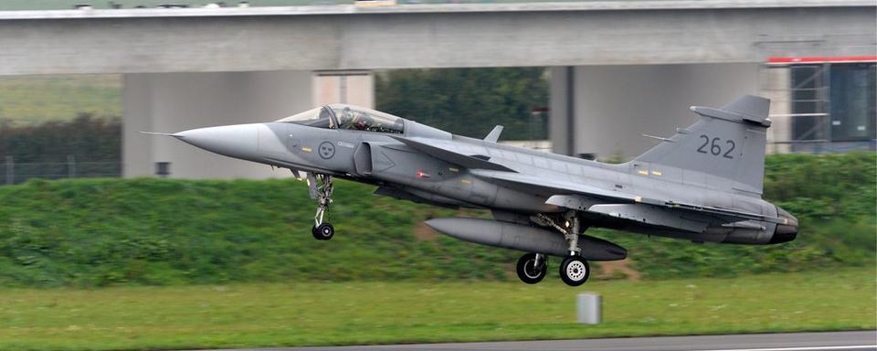 Le Gripen suédois pourrait avoir une deuxième chance malgré le refus du peuple en 2014. [Armasuisse/Keystone]