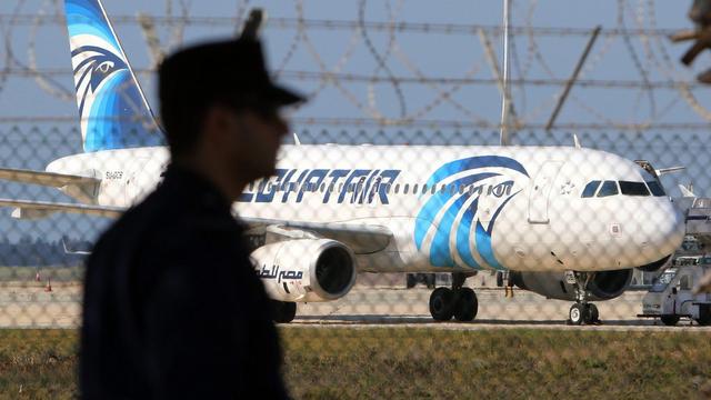 L'avion d'Egypt Air à l'aéroport de Larnaca à Chypre. [Katia Christodoulou]