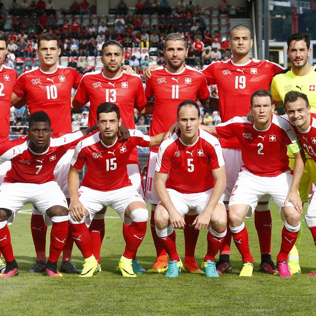 L'équipe suisse de football avant son match contre la Moldavie à Lugano le 3 juin 2016. [Reuters - Arnd Wiegmann]