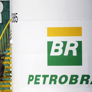 L'enquête sur Petrobras, lancée en 2014, a déjà fait arrêter plusieurs responsables du groupe pétrolier. [Reuters - Ueslei Marcelino]