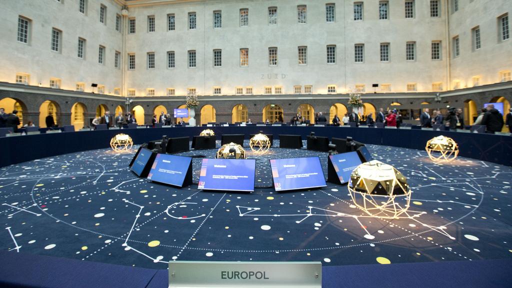 La salle de conférence à Amsterdam où se rassembleront les ministres de l'UE. [AP Photo/Keystone - Peter Dejong]